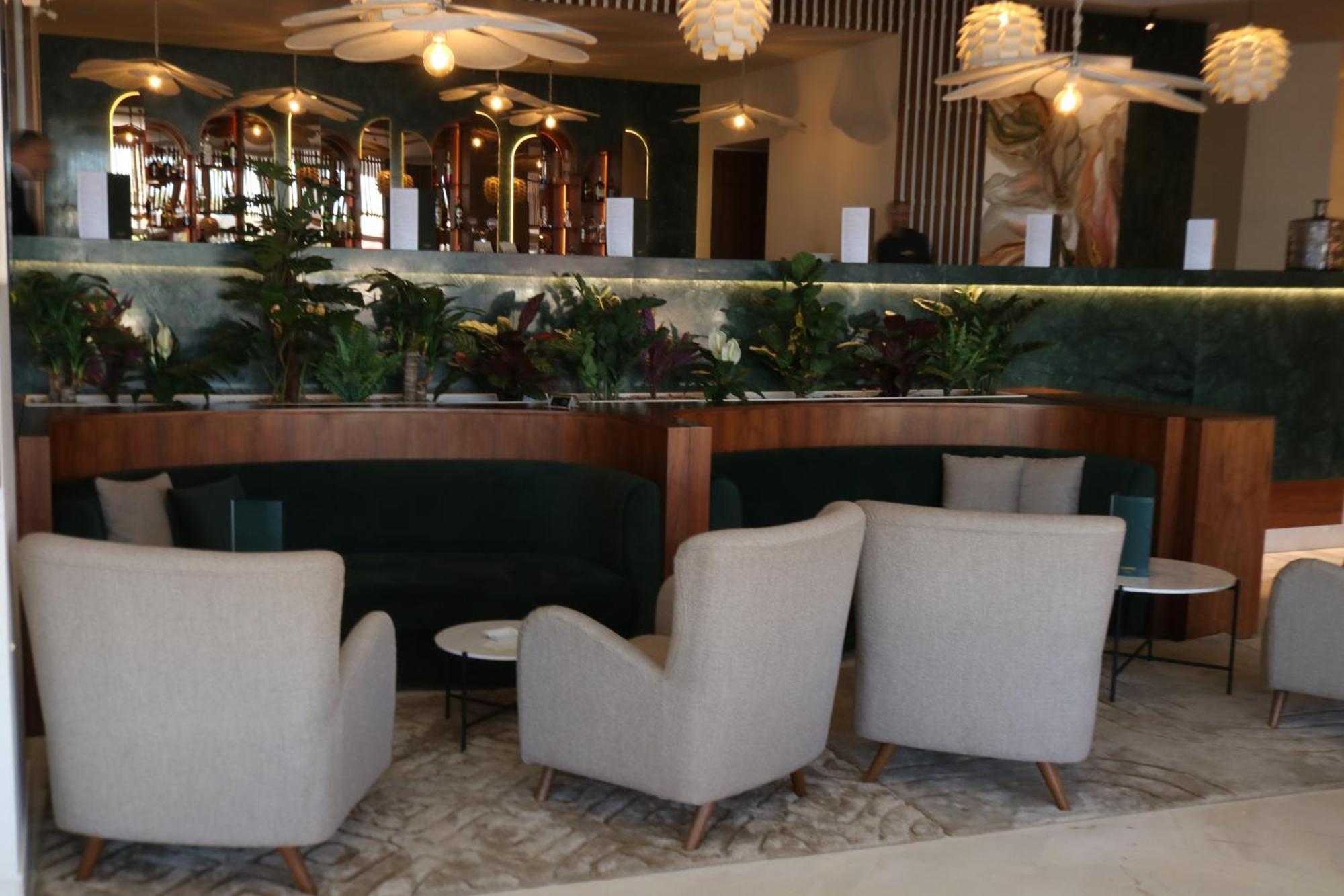 El Mouradi Gammarth Hotel Exterior foto The lounge at the airport